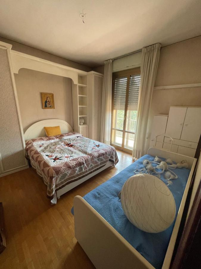 Gramsci First Apartment Modena Luaran gambar
