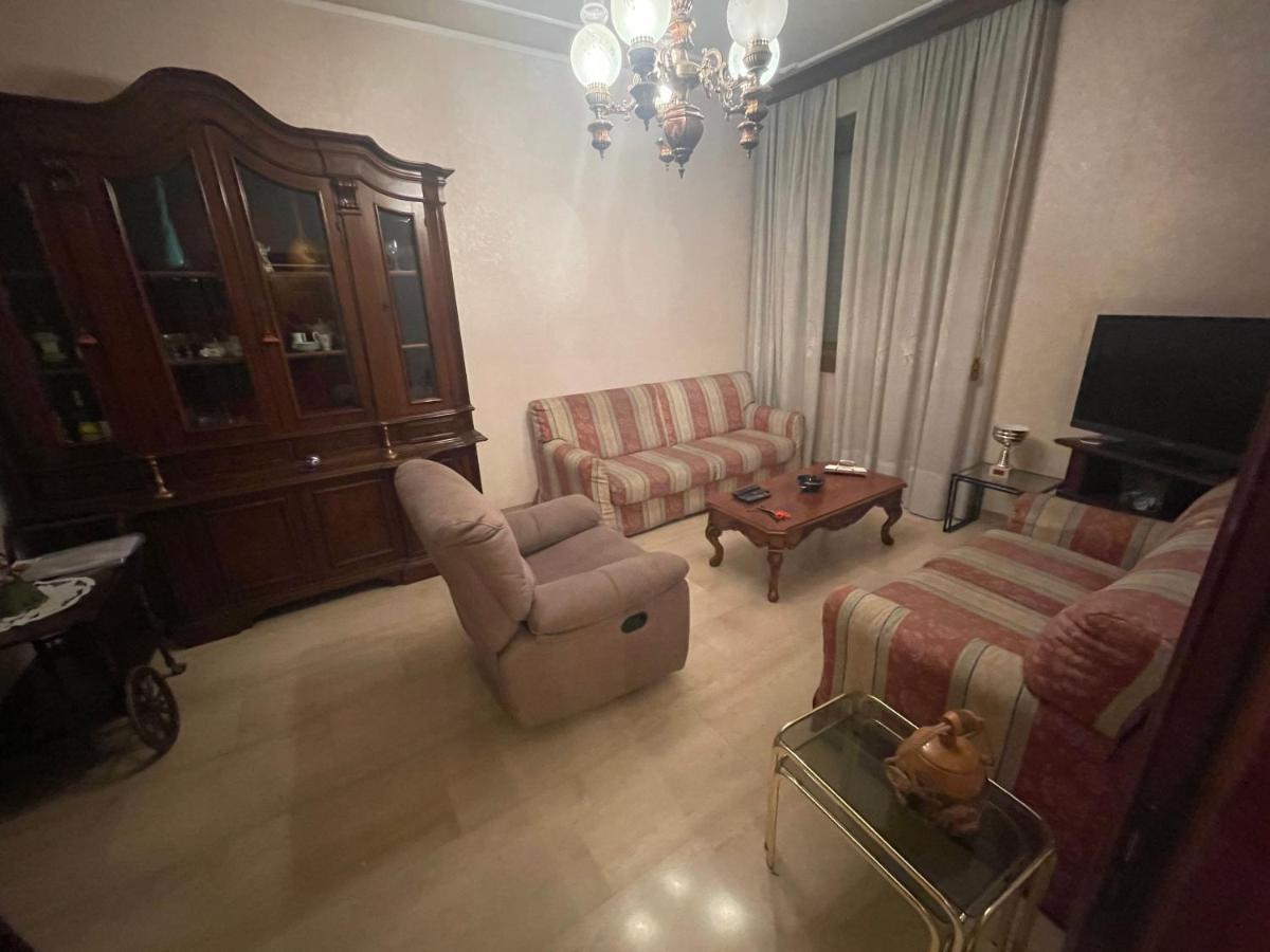 Gramsci First Apartment Modena Luaran gambar