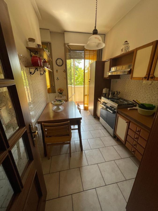 Gramsci First Apartment Modena Luaran gambar