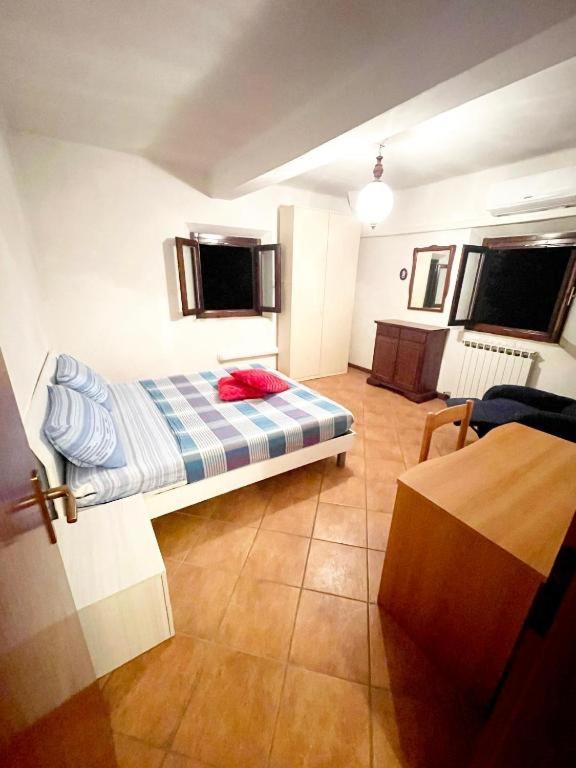 Gramsci First Apartment Modena Luaran gambar